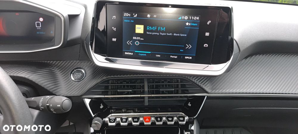 Peugeot 208 1.2 T Allure S&S - 11