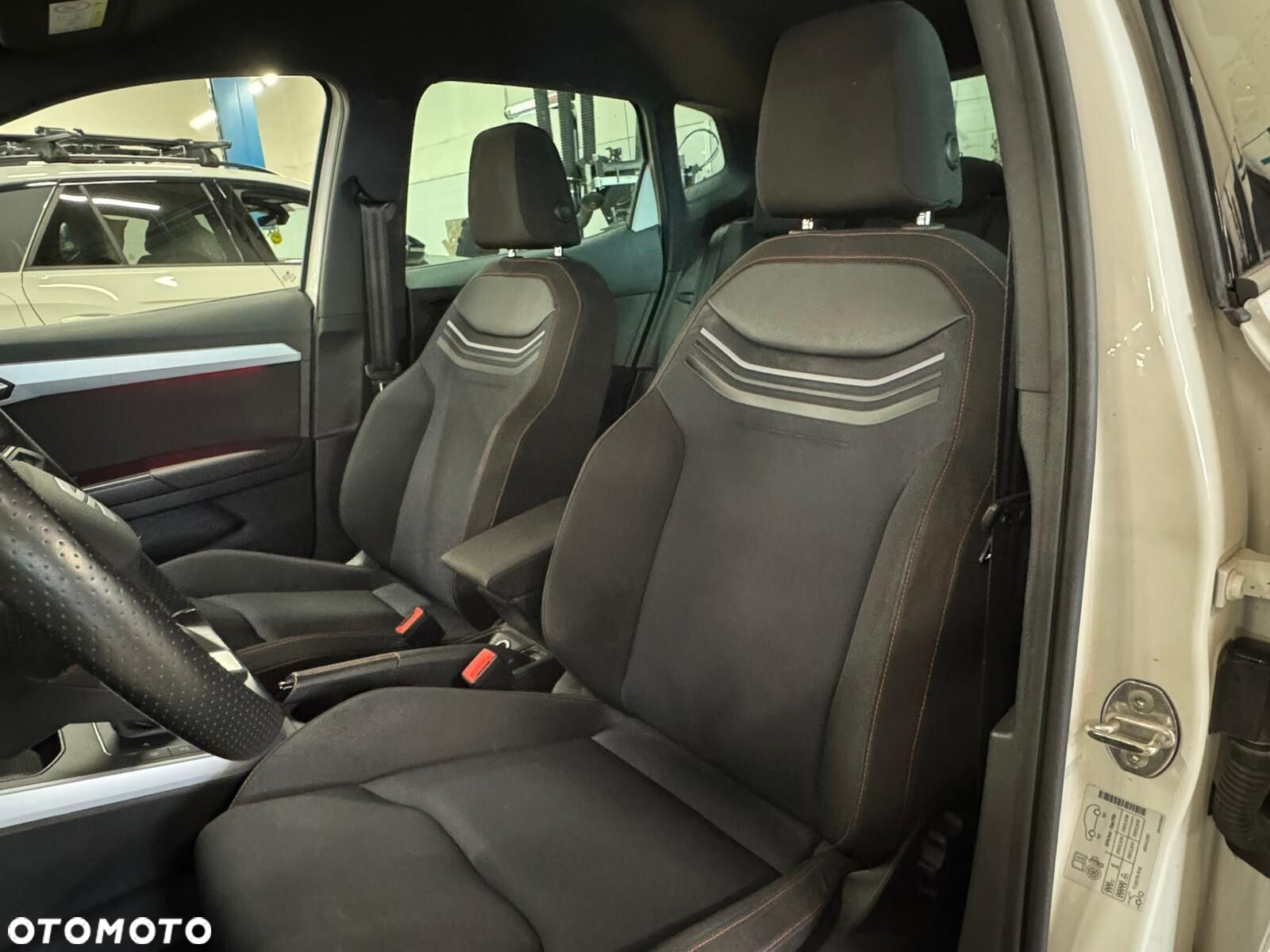 Seat Arona - 14