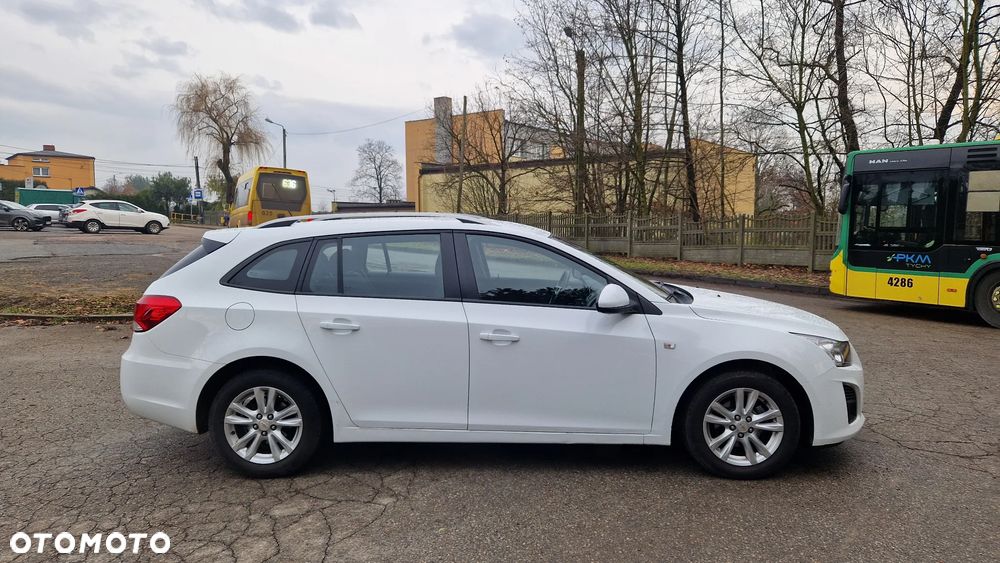 Chevrolet Cruze 1.6 LT - 3