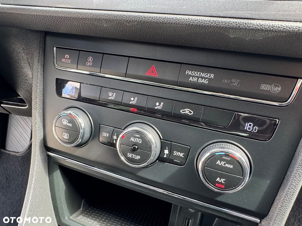 Seat Leon 2.0 TDI DPF Start&Stop CONNECT - 27