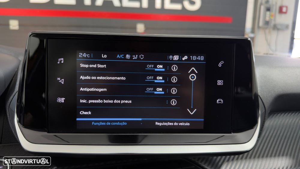 Peugeot 208 PureTech 100 Allure - 29