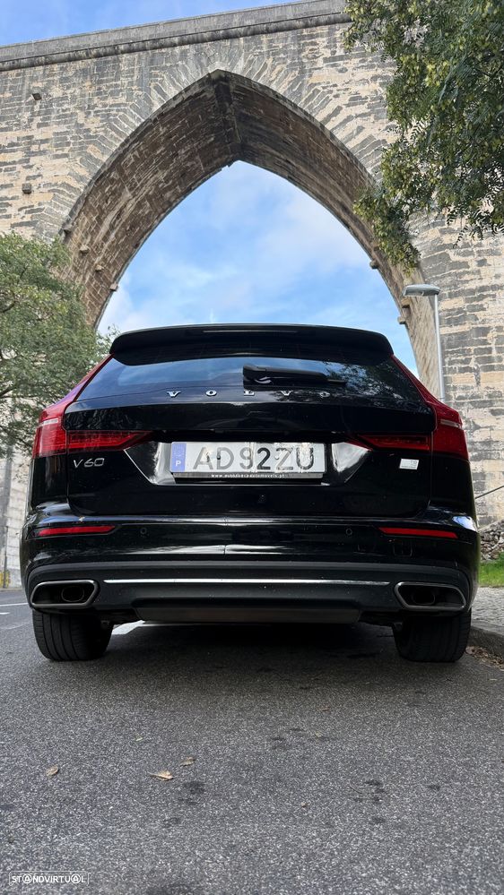 Volvo V60 2.0 T8 AWD TE Momentum - 26