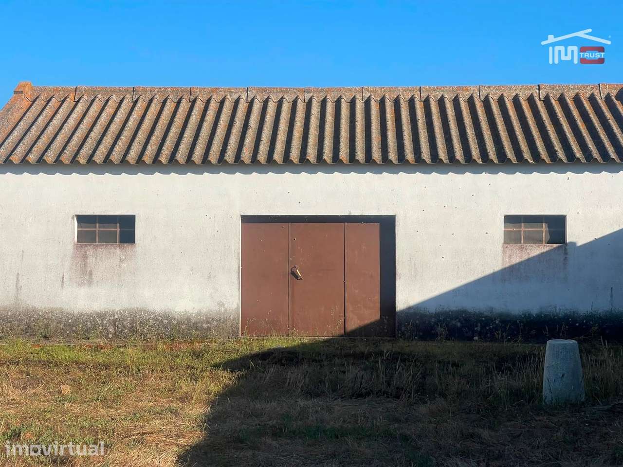 Terreno Urbano 2.500 m² com Armazém e Viabilidade para 2 Moradias e... - Grande imagem: 3/34