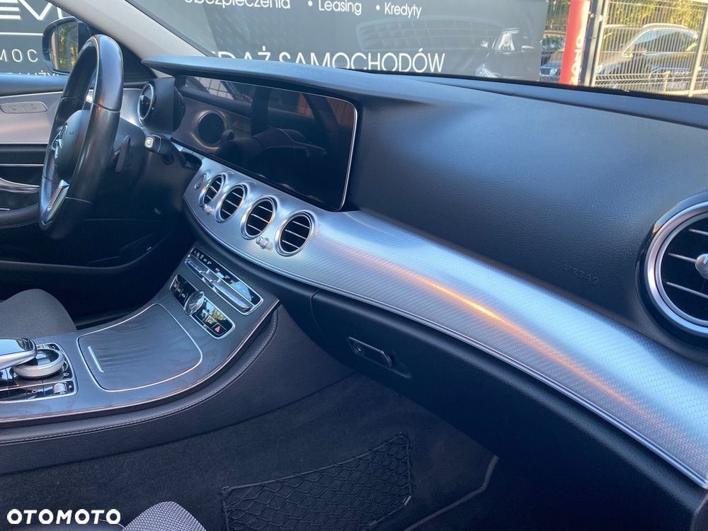 Mercedes-Benz Klasa E 220 d 9G-TRONIC Avantgarde - 18