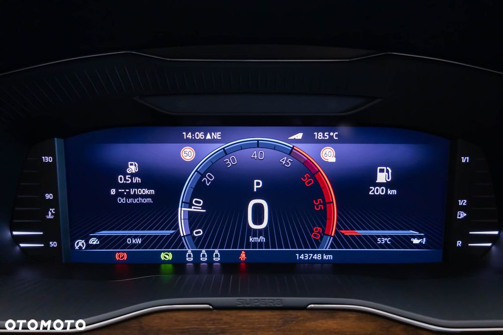 Skoda Superb 2.0 TDI 4x4 DSG Scout - 17
