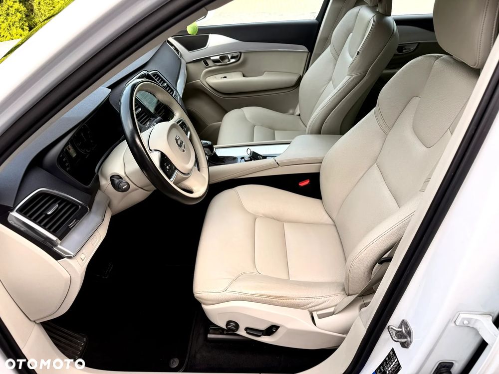 Volvo XC 90 D4 FWD Momentum - 19