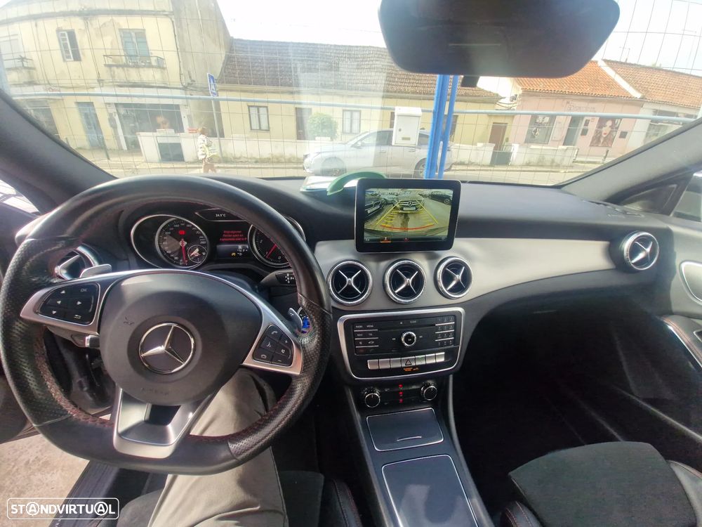 Mercedes-Benz CLA 200 d 7G-DCT AMG Line - 12