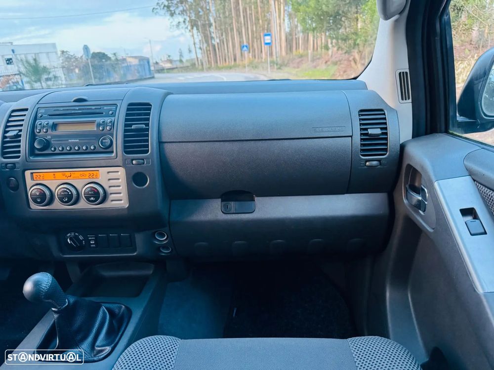 Nissan Navara 2.5 dCi CD SE Eastpak - 38