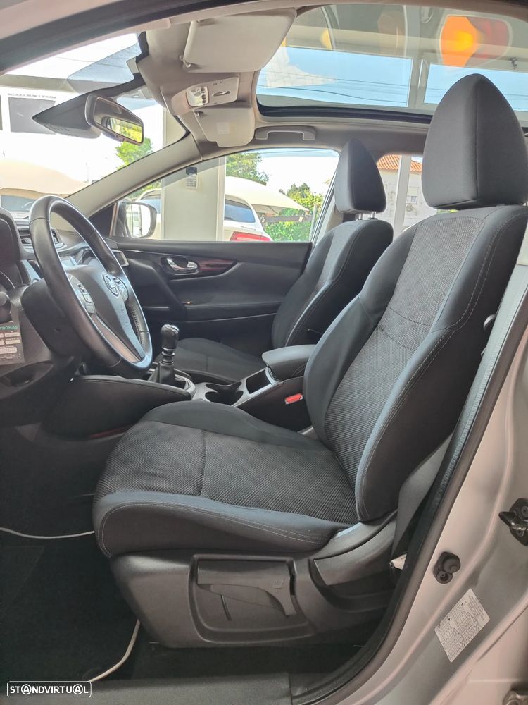 Nissan Qashqai 1.5 dCi N-Connecta 18 - 13