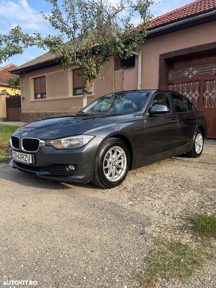 BMW Seria 3 318d - 1
