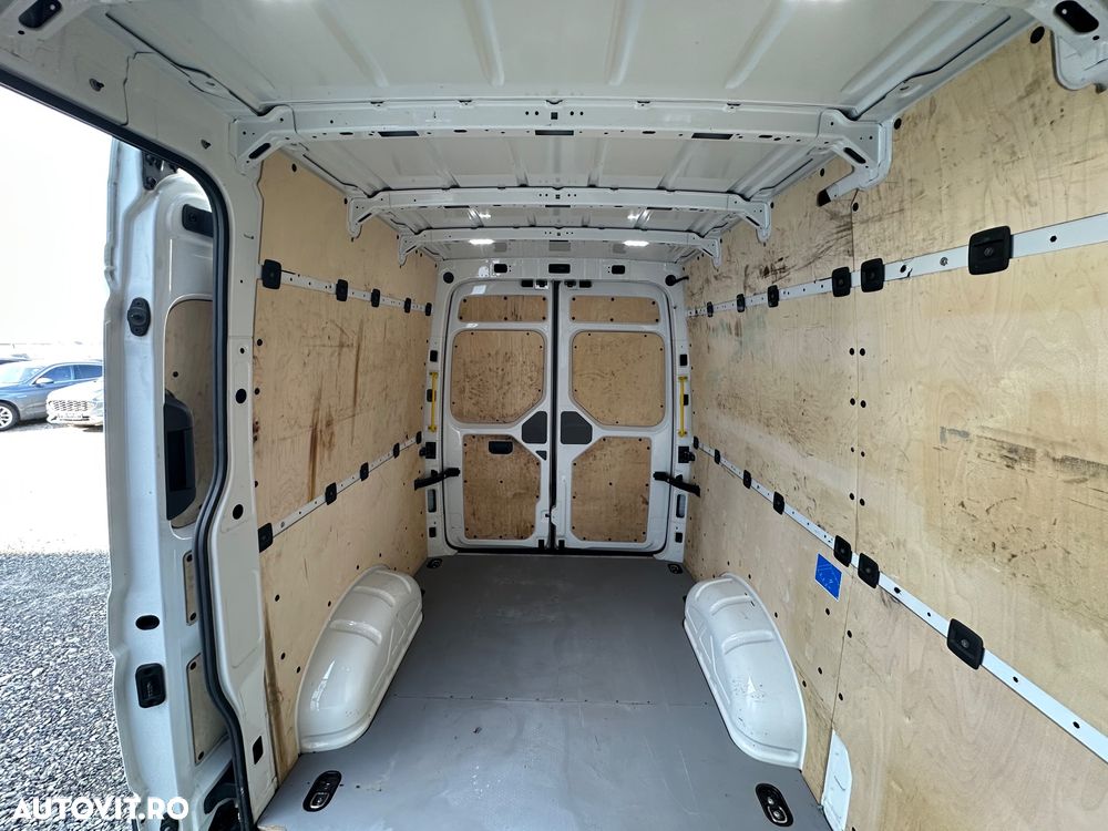 Volkswagen Crafter - 35