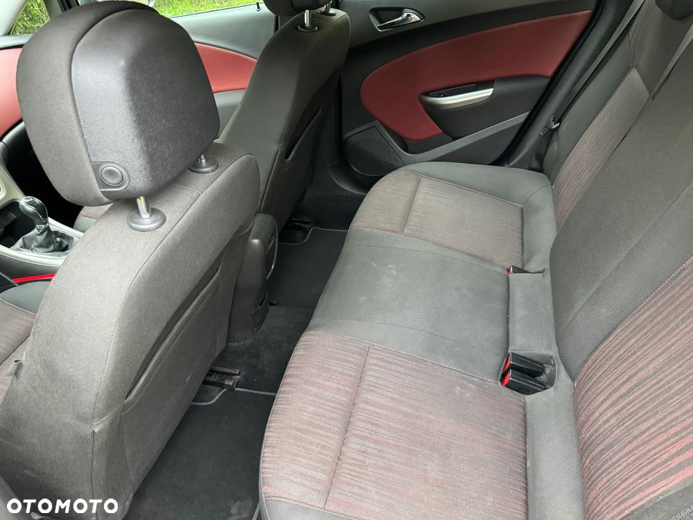 Opel Astra 1.4 Turbo Cosmo - 9