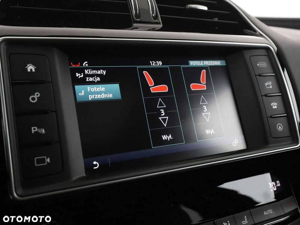 Jaguar XE 20d R-Sport - 27