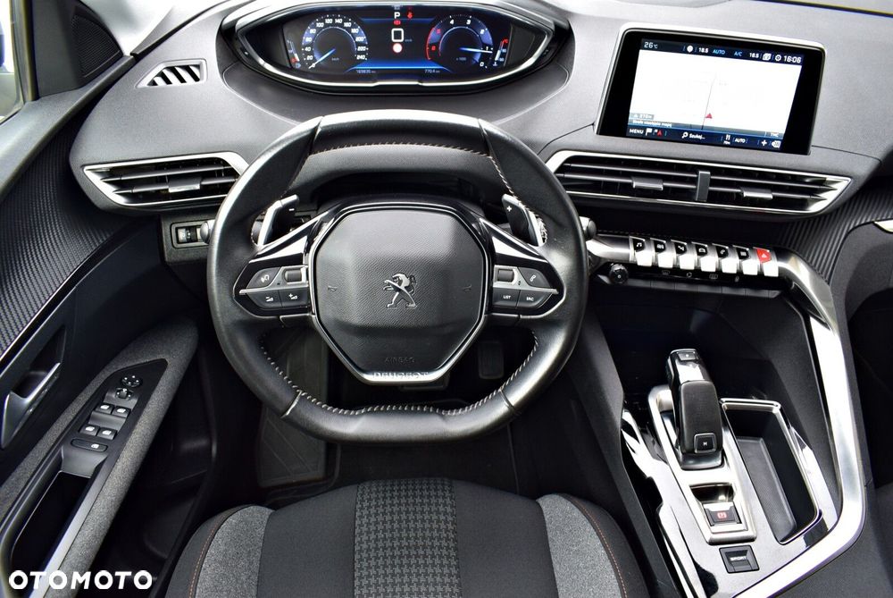 Peugeot 3008 1.5 BlueHDi Active S&S EAT8 - 16