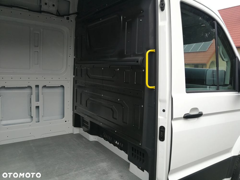 Volkswagen Crafter - 11