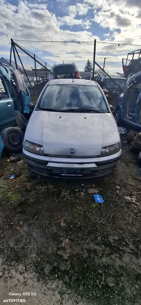 Dezmembrez Fiat Punto