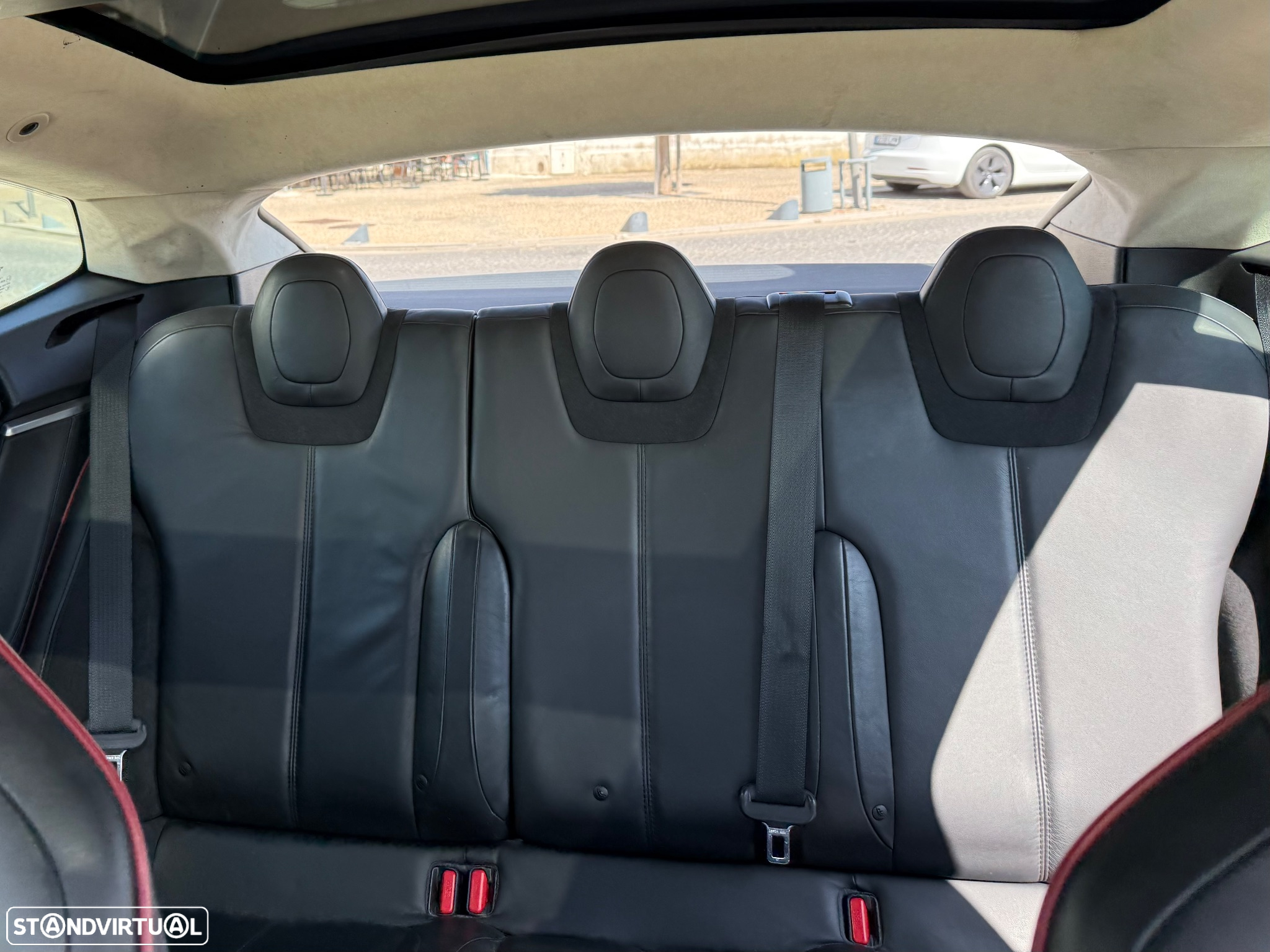 Tesla Model S 85 Perfomance - 24