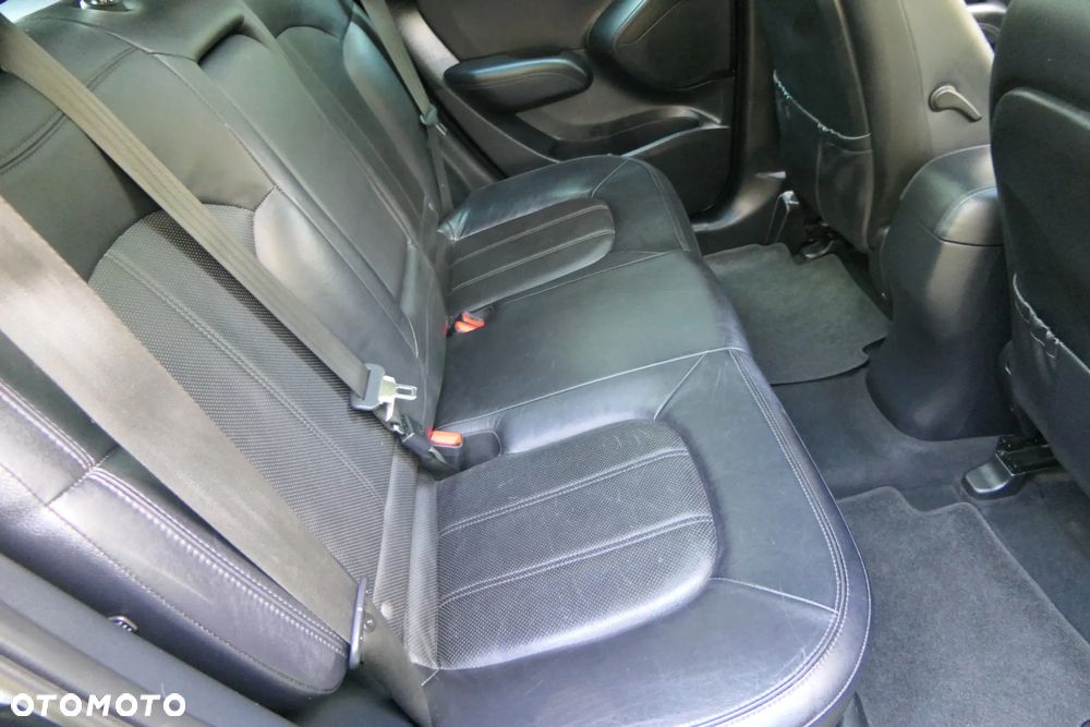 Hyundai ix35 2.0 Premium 2WD - 21