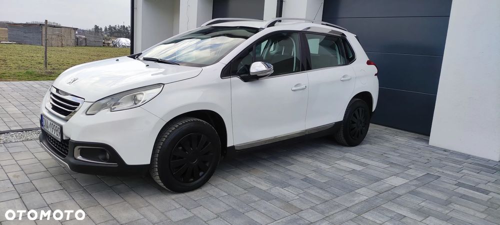 Peugeot 2008 1.6 e-HDi Allure S&S - 10