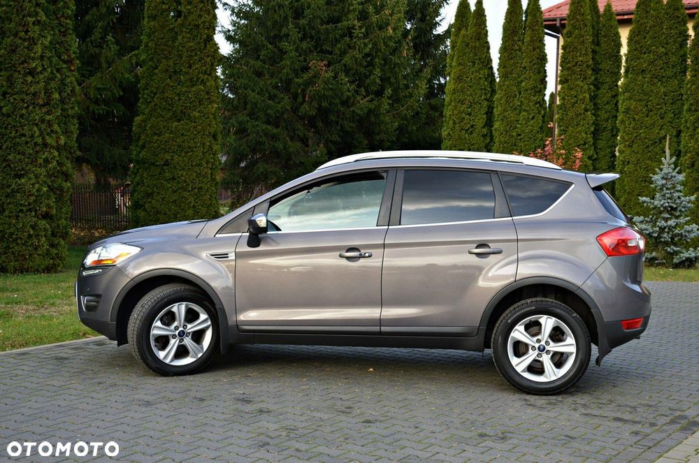 Ford Kuga 2.0 TDCi 2x4 Titanium - 22
