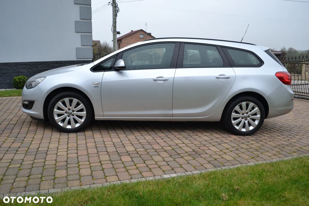 Opel Astra 1.4 T Cosmo EU6 - 13