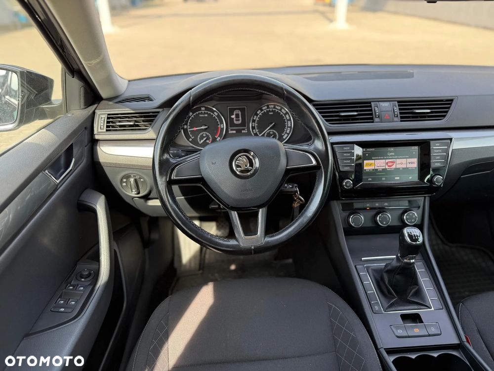 Skoda Superb Combi 1.6 TDI Ambition - 13