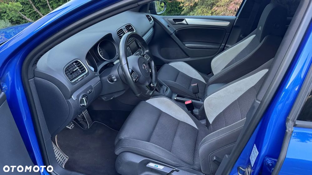 Volkswagen Golf 2.0 R - 9