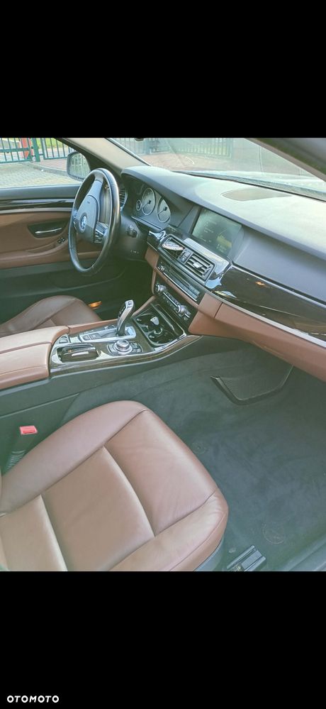 BMW Seria 5 528i xDrive Luxury Line - 6