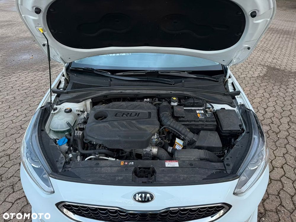 Kia Ceed - 4