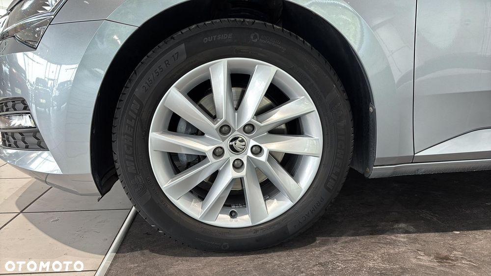 Skoda Superb 1.5 TSI Ambition DSG - 18