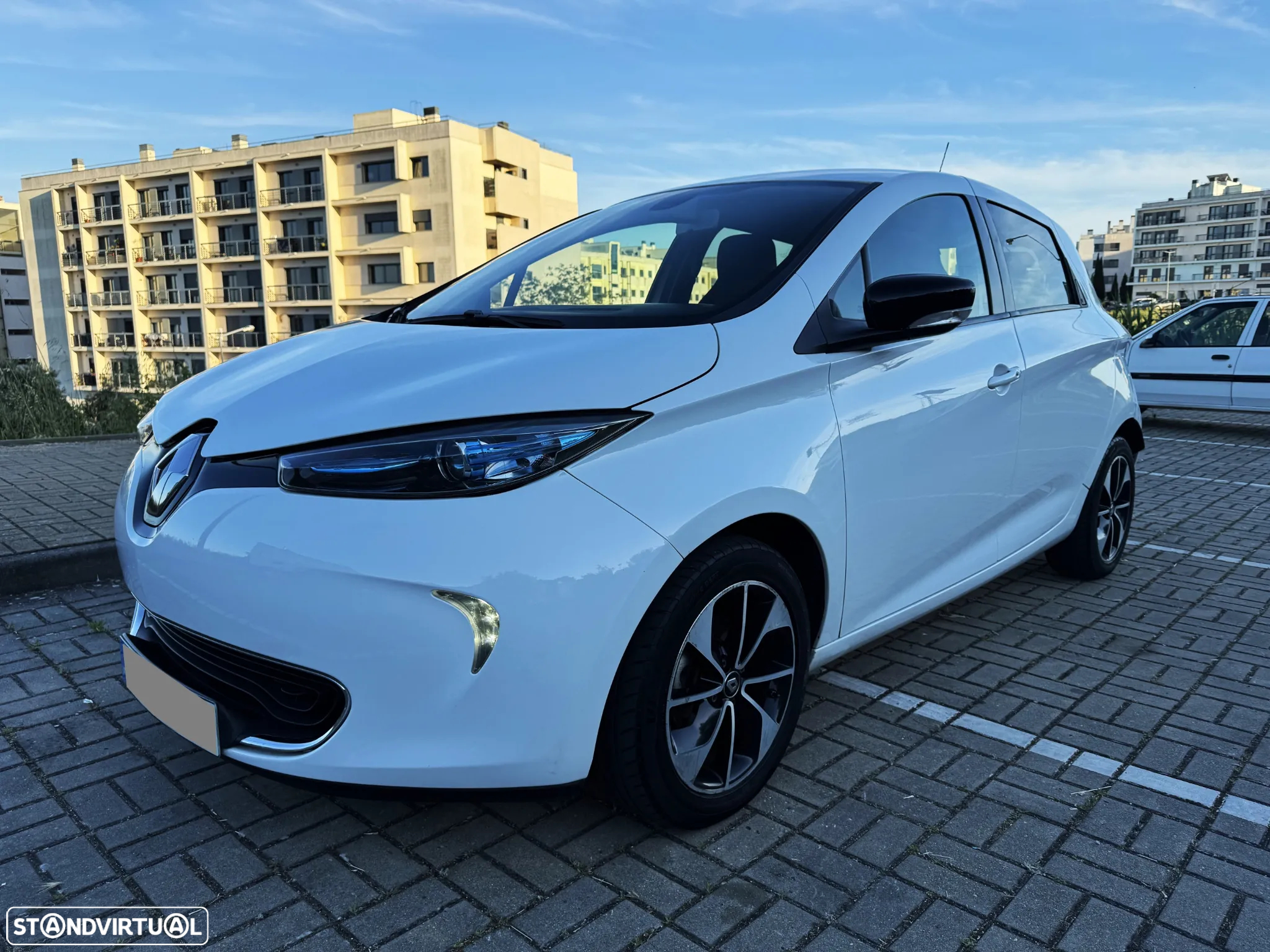 Renault Zoe (c/ Bateria) 41 kwh Intens - 6