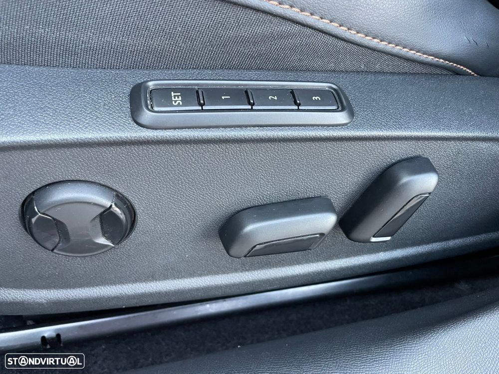 Cupra Leon ST 1.4 e-Hybrid VZ DSG - 39
