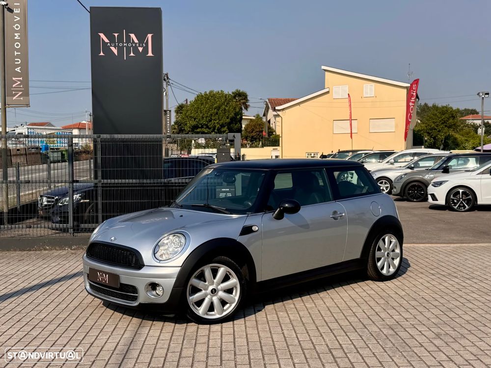 MINI 3 Portas Cooper D - 2