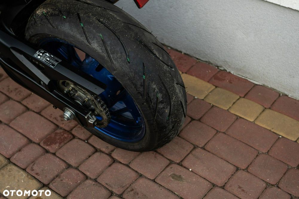 Suzuki GSX - 10