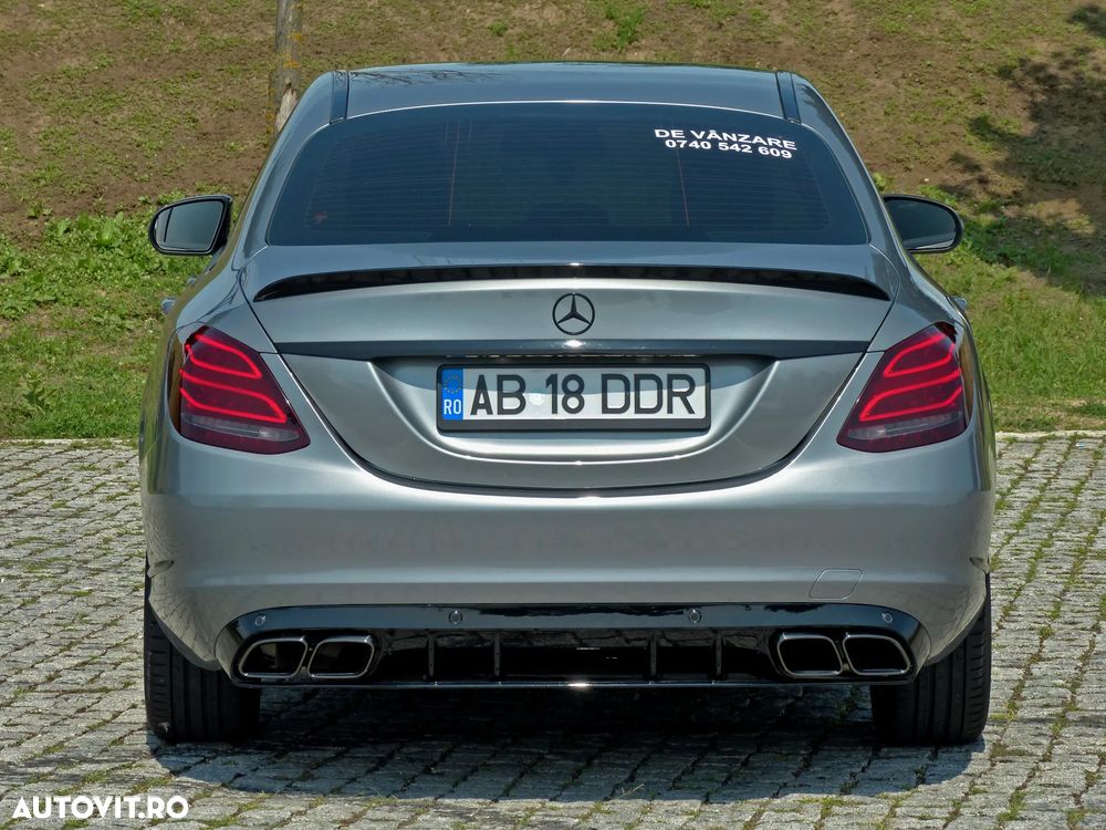 Mercedes-Benz C - 6
