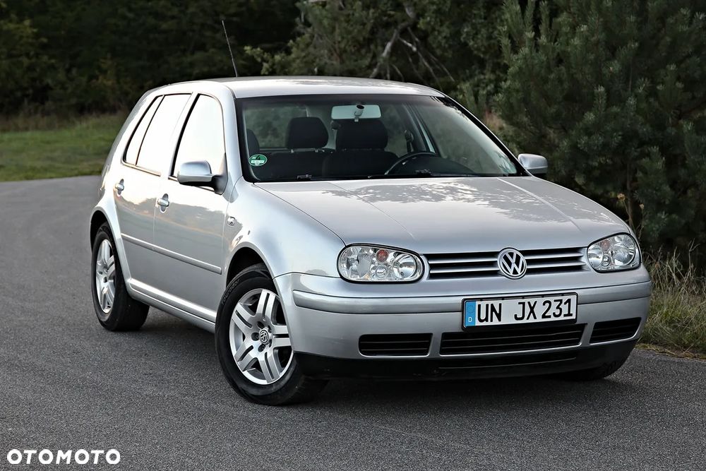 Volkswagen Golf 1.6 Comfortline - 4