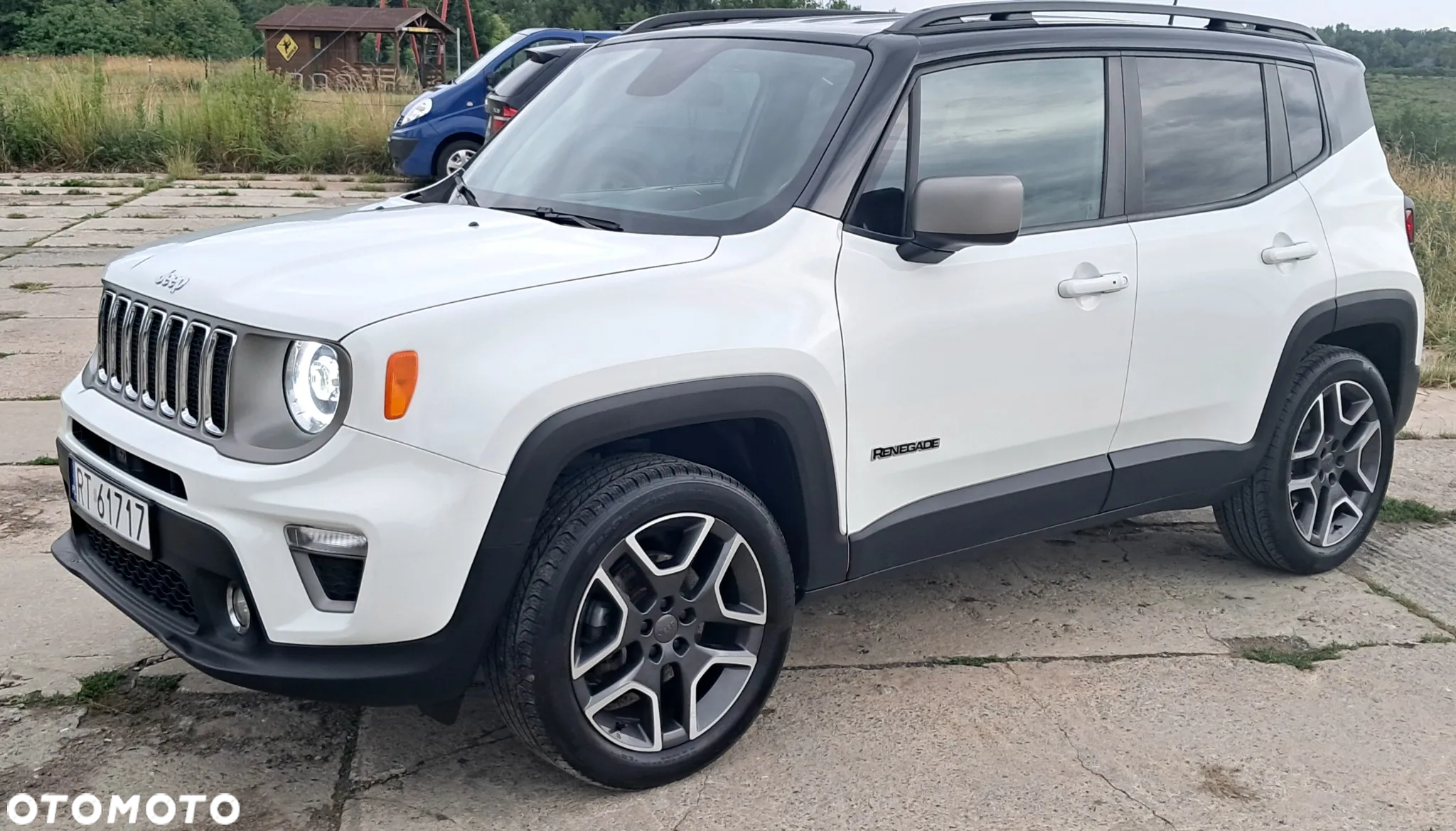 Jeep Renegade - 12