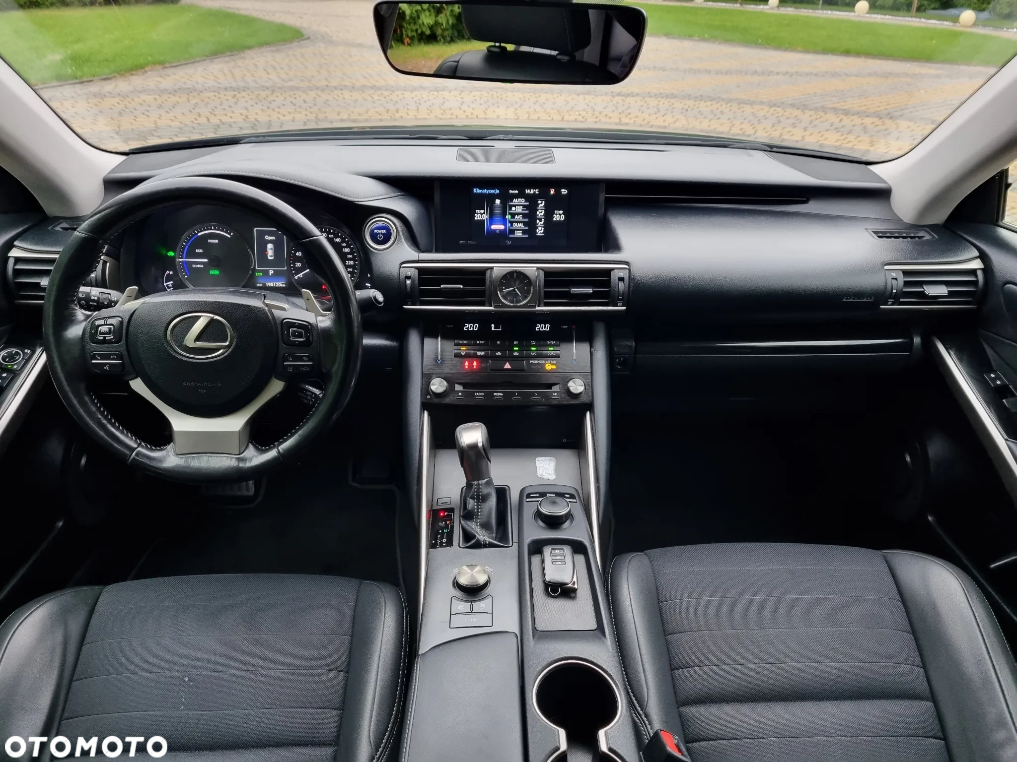 Lexus IS 300h Business Edition - 6