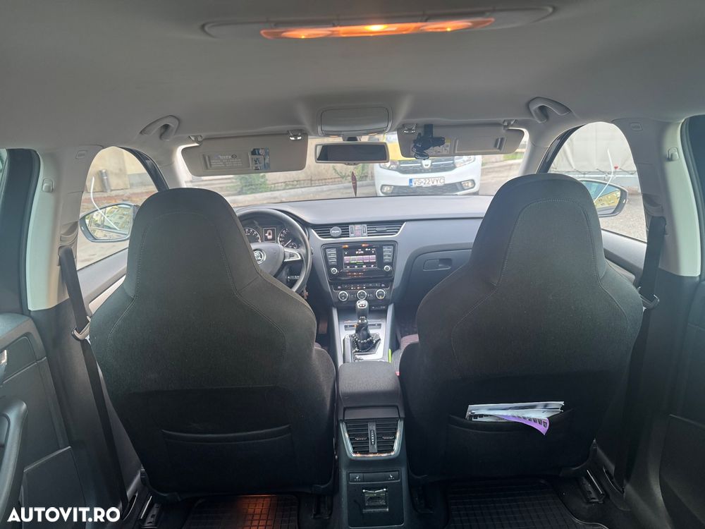 Skoda Octavia 2.0 TDI 4X4 Ambition - 3