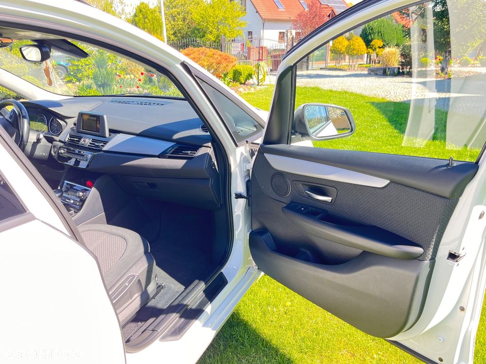 BMW Seria 2 218i - 28