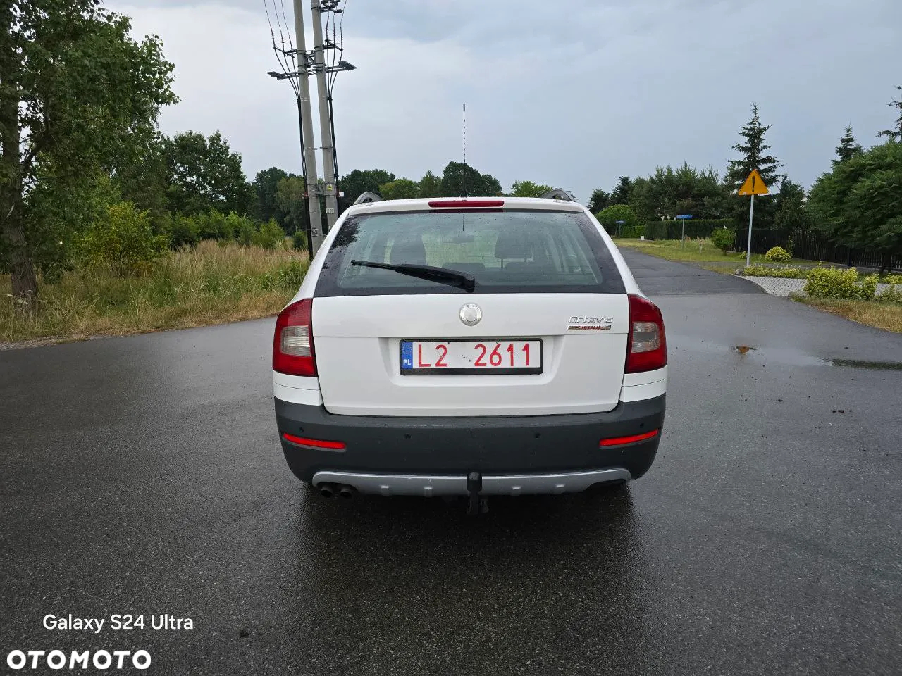 Skoda Octavia Combi 2.0 TDI DPF 4x4 Scout - 4
