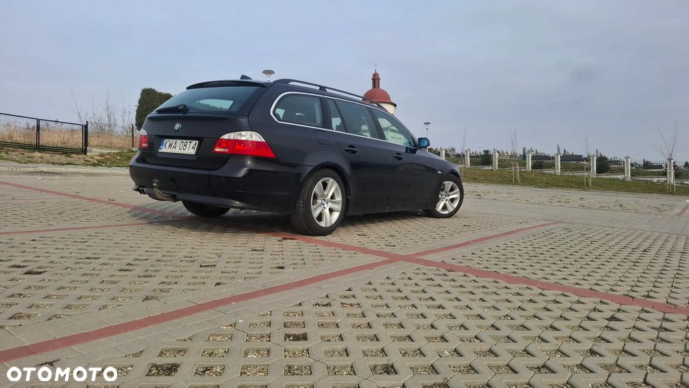BMW Seria 5 525d - 9