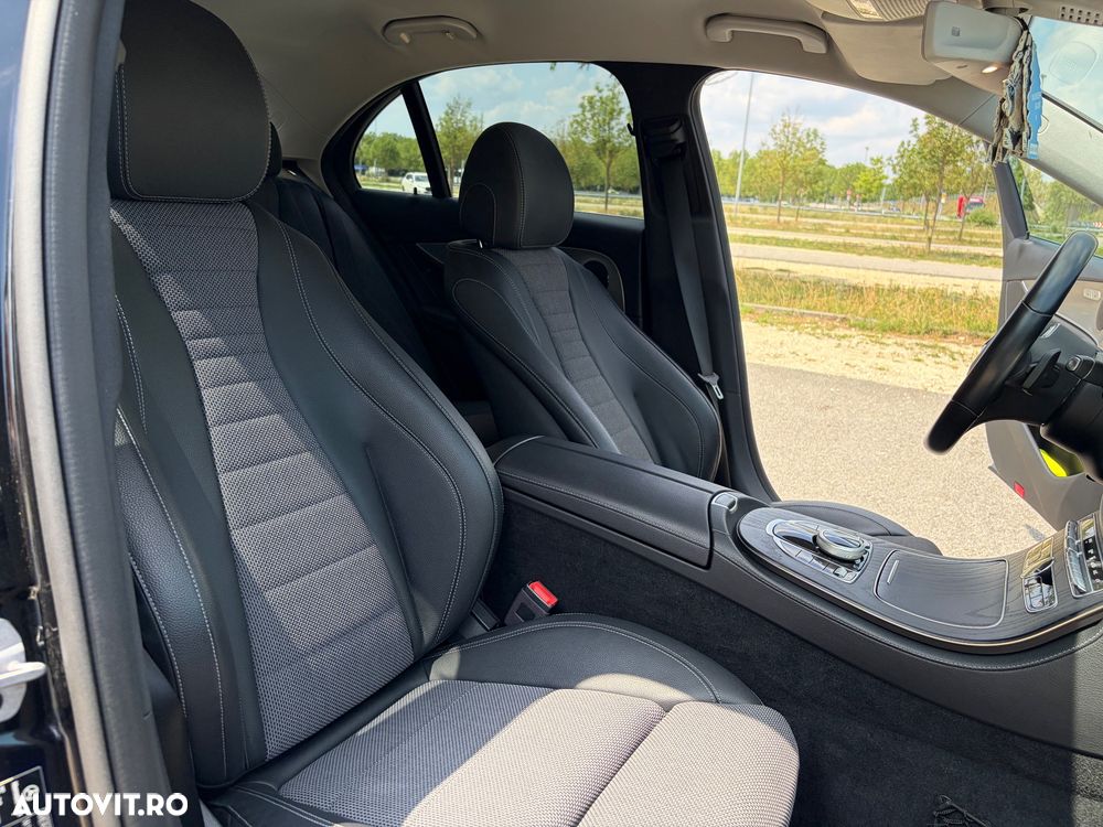 Mercedes-Benz E 300 Aut. - 24