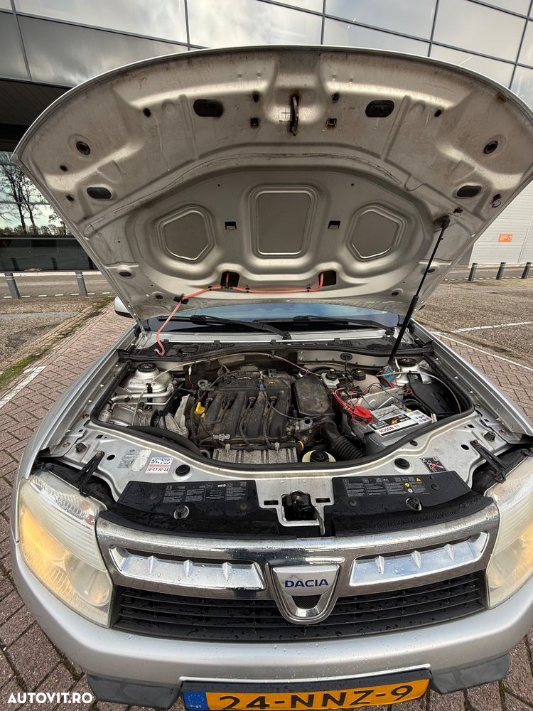 Dacia Duster 1.6 16V 4x2 Prestige - 11