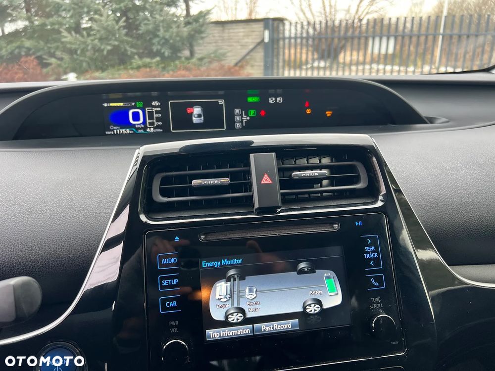 Toyota Prius - 10