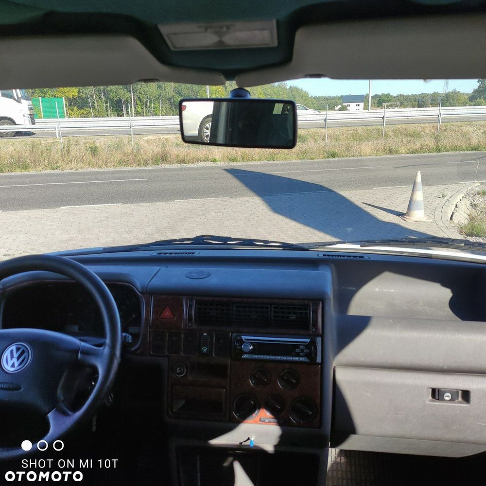 Volkswagen Transporter - 18