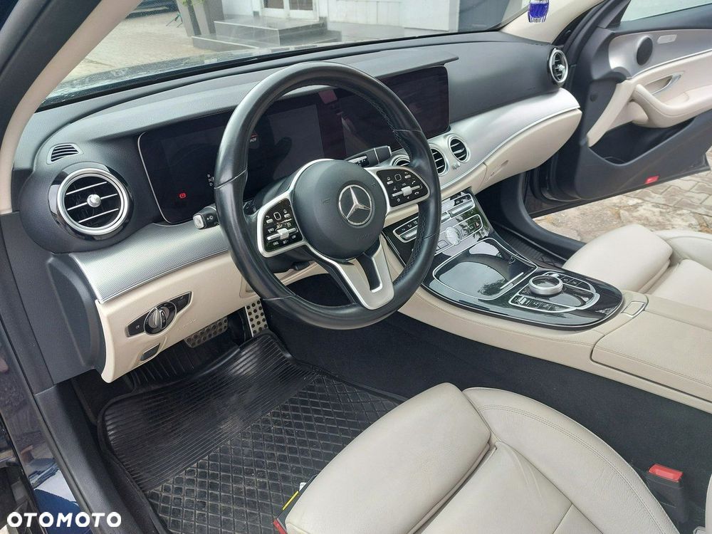 Mercedes-Benz Klasa E - 10