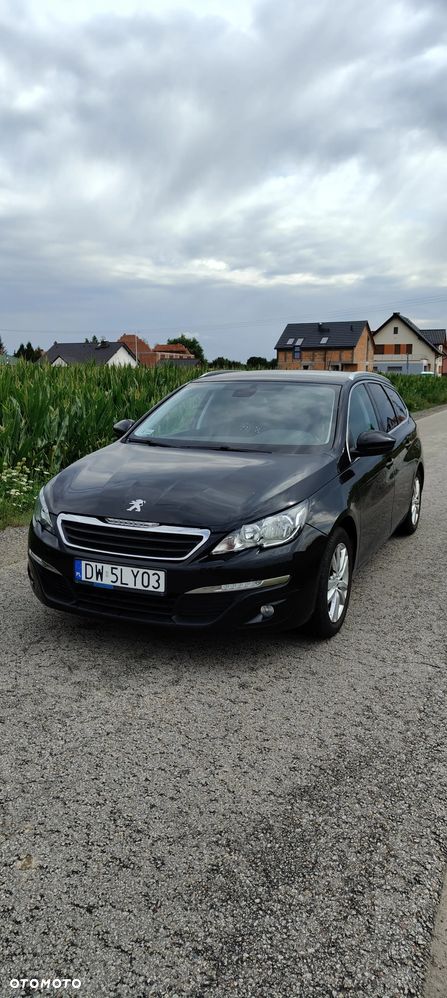 Peugeot 308 - 1