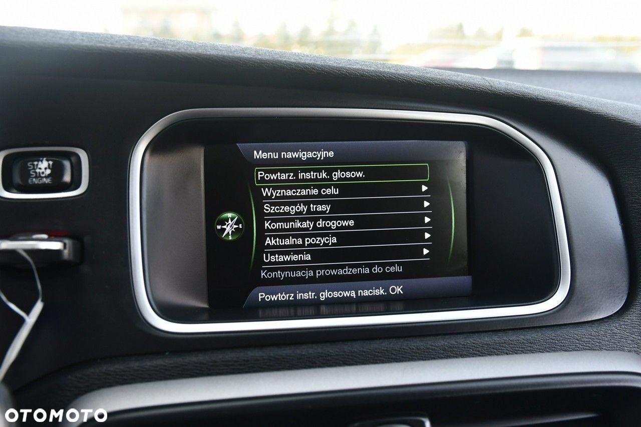Volvo V40 - 33