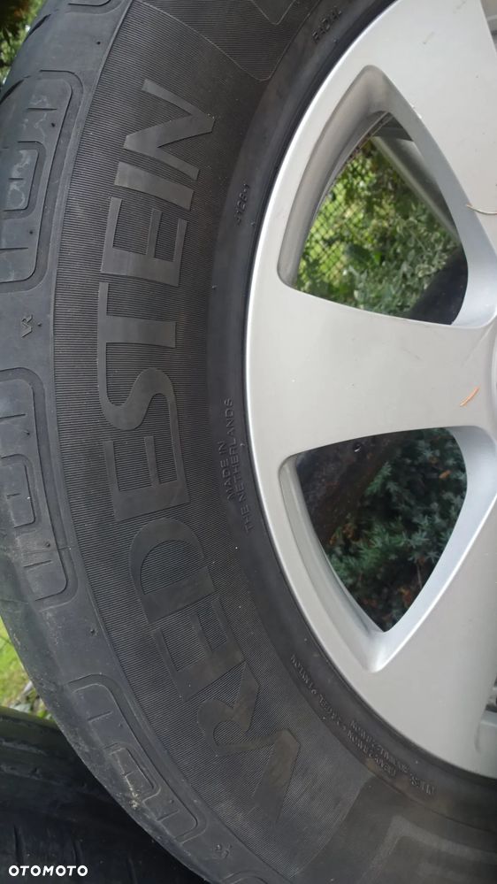 Koła letnie 17'' 5x112 Mercedes ET47,5 235/60R17 Vredestein - 6